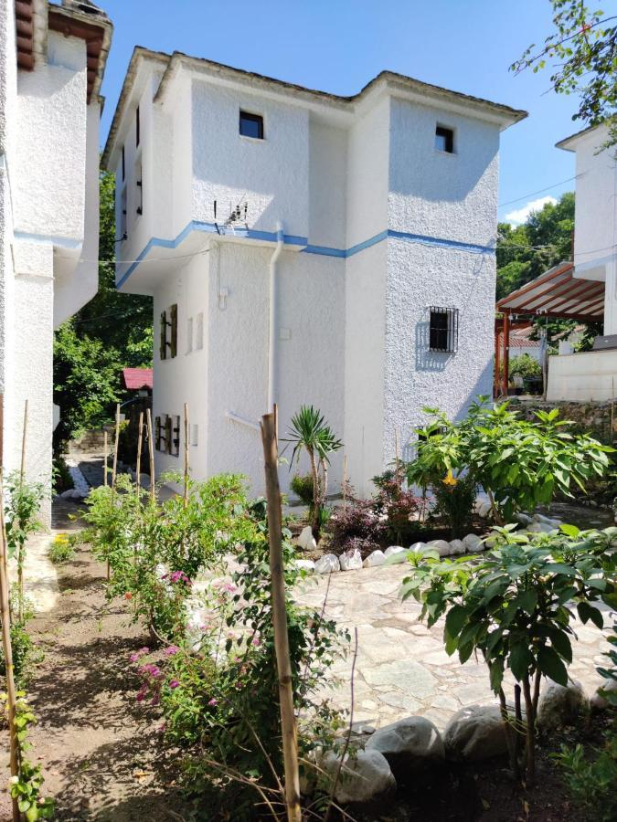 Flower House Chorefton Dış mekan fotoğraf